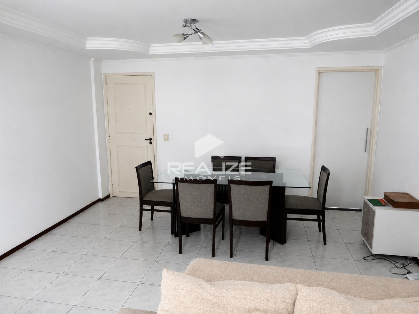 Apartamento à venda no Edifício Prof. Bernardo Litzinger com 3 Quartos (1 Suíte)
