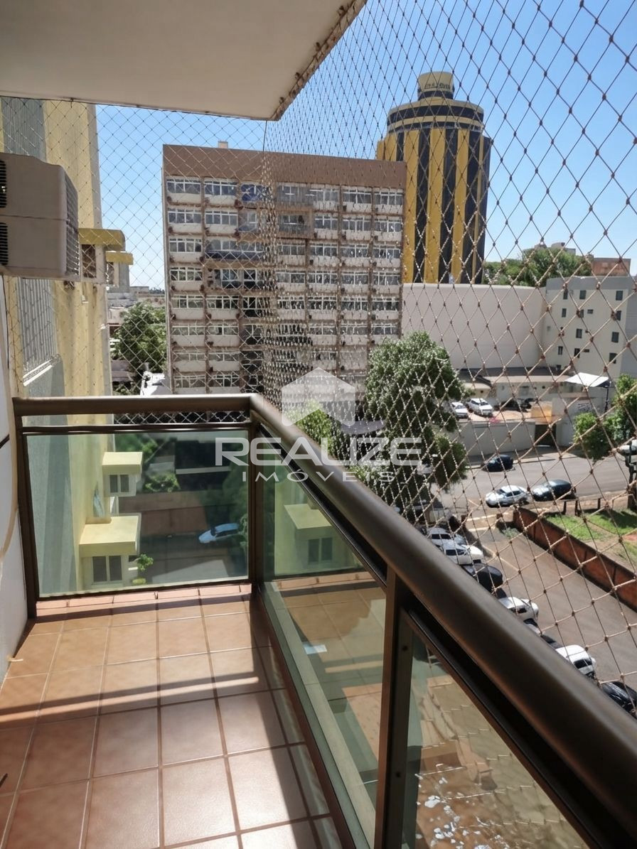 Apartamento à venda no Edifício Prof. Bernardo Litzinger com 3 Quartos (1 Suíte)