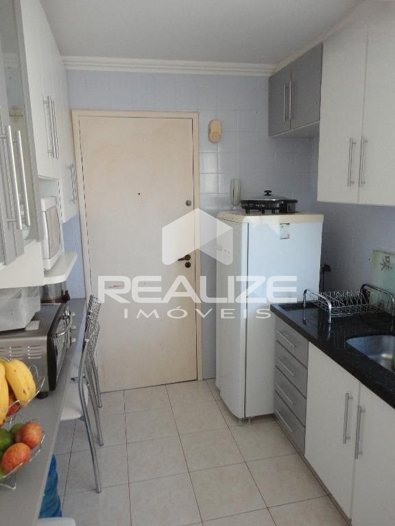 Apartamento à venda no Edifício Prof. Bernardo Litzinger com 3 Quartos (1 Suíte)