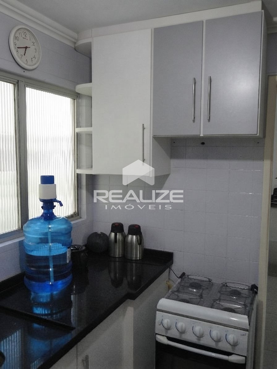Apartamento à venda no Edifício Prof. Bernardo Litzinger com 3 Quartos (1 Suíte)