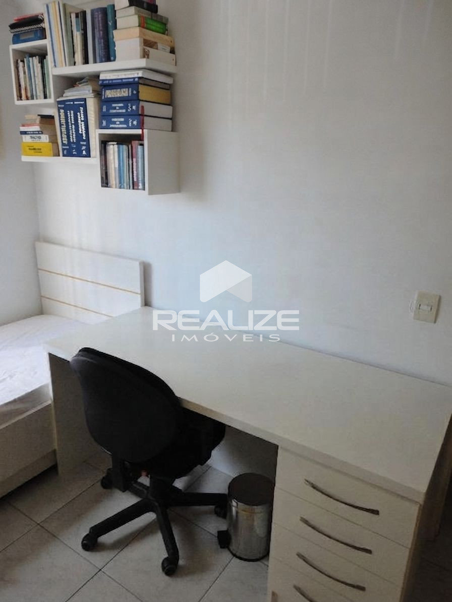 Apartamento à venda no Edifício Prof. Bernardo Litzinger com 3 Quartos (1 Suíte)