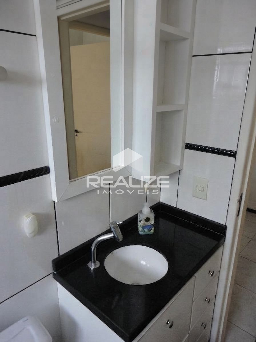 Apartamento à venda no Edifício Prof. Bernardo Litzinger com 3 Quartos (1 Suíte)