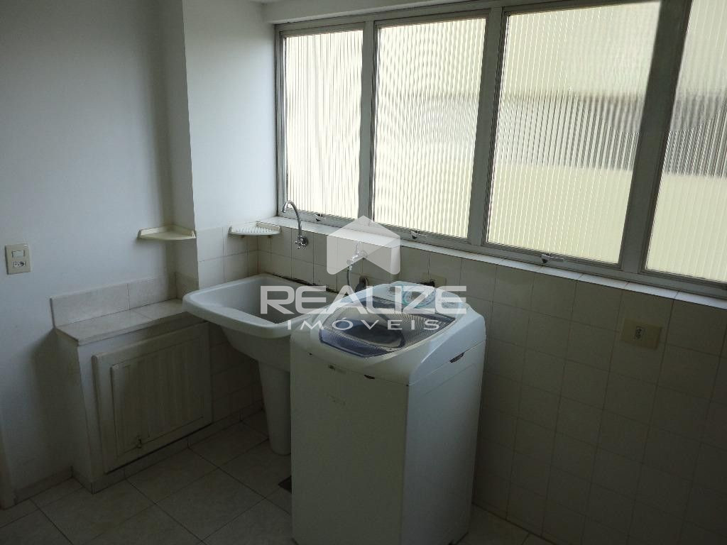Apartamento à venda no Edifício Prof. Bernardo Litzinger com 3 Quartos (1 Suíte)