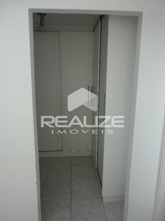 Apartamento à venda no Edifício Prof. Bernardo Litzinger com 3 Quartos (1 Suíte)