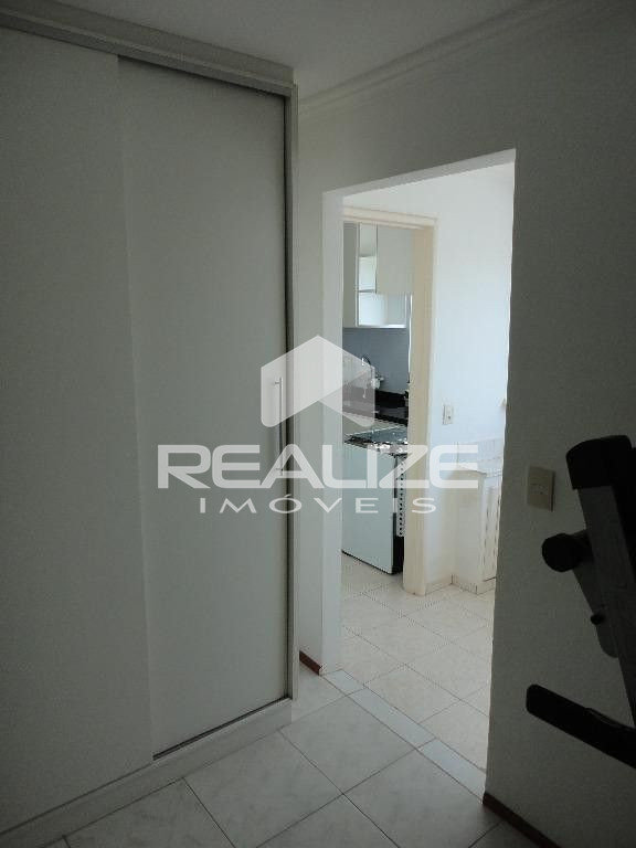 Apartamento à venda no Edifício Prof. Bernardo Litzinger com 3 Quartos (1 Suíte)