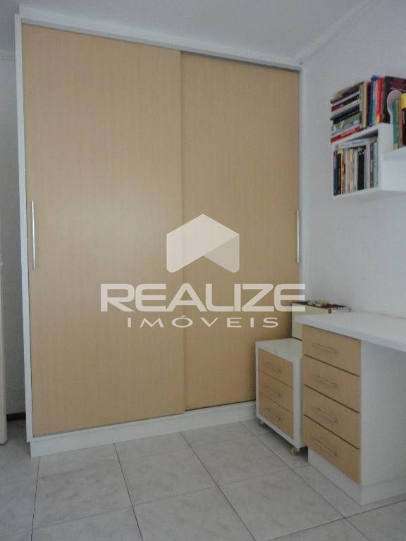 Apartamento à venda no Edifício Prof. Bernardo Litzinger com 3 Quartos (1 Suíte)