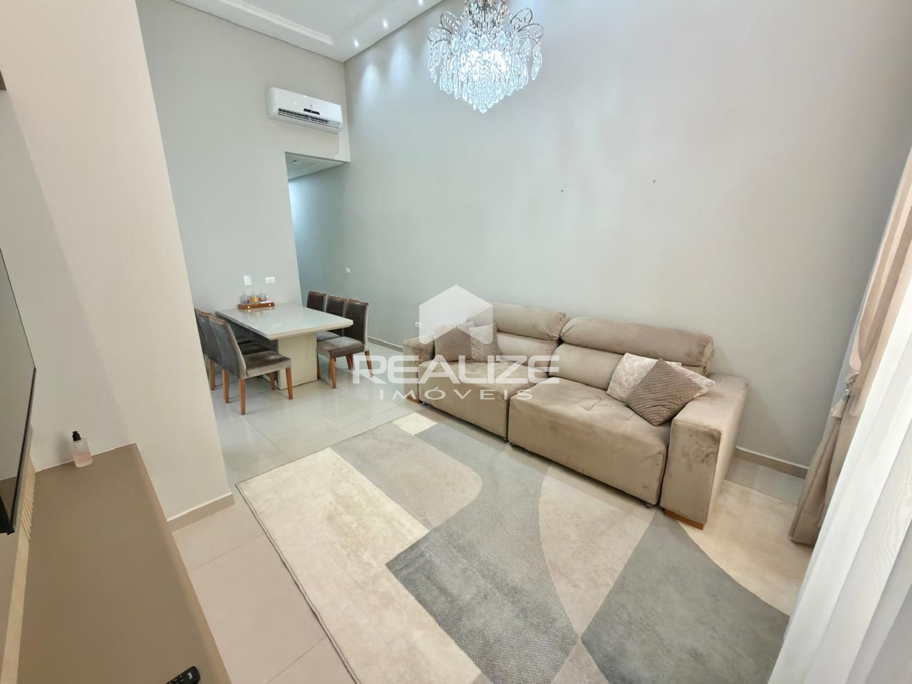 Casa à venda no Jardim Ana Cristina com 3 Quartos 