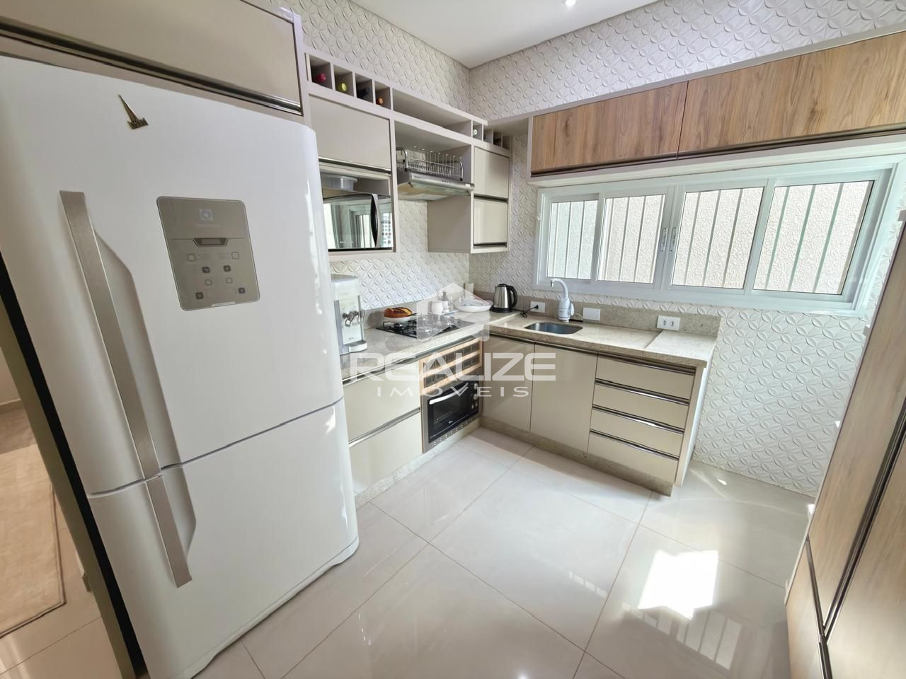 Casa à venda no Jardim Ana Cristina com 3 Quartos 