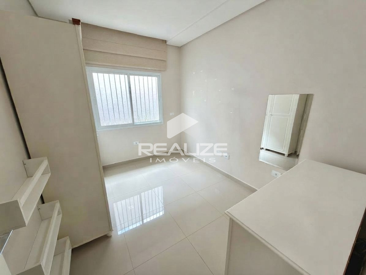 Casa à venda no Jardim Ana Cristina com 3 Quartos 