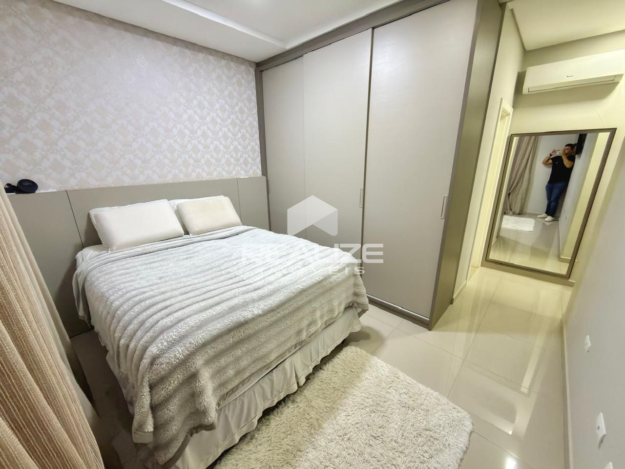Casa à venda no Jardim Ana Cristina com 3 Quartos 