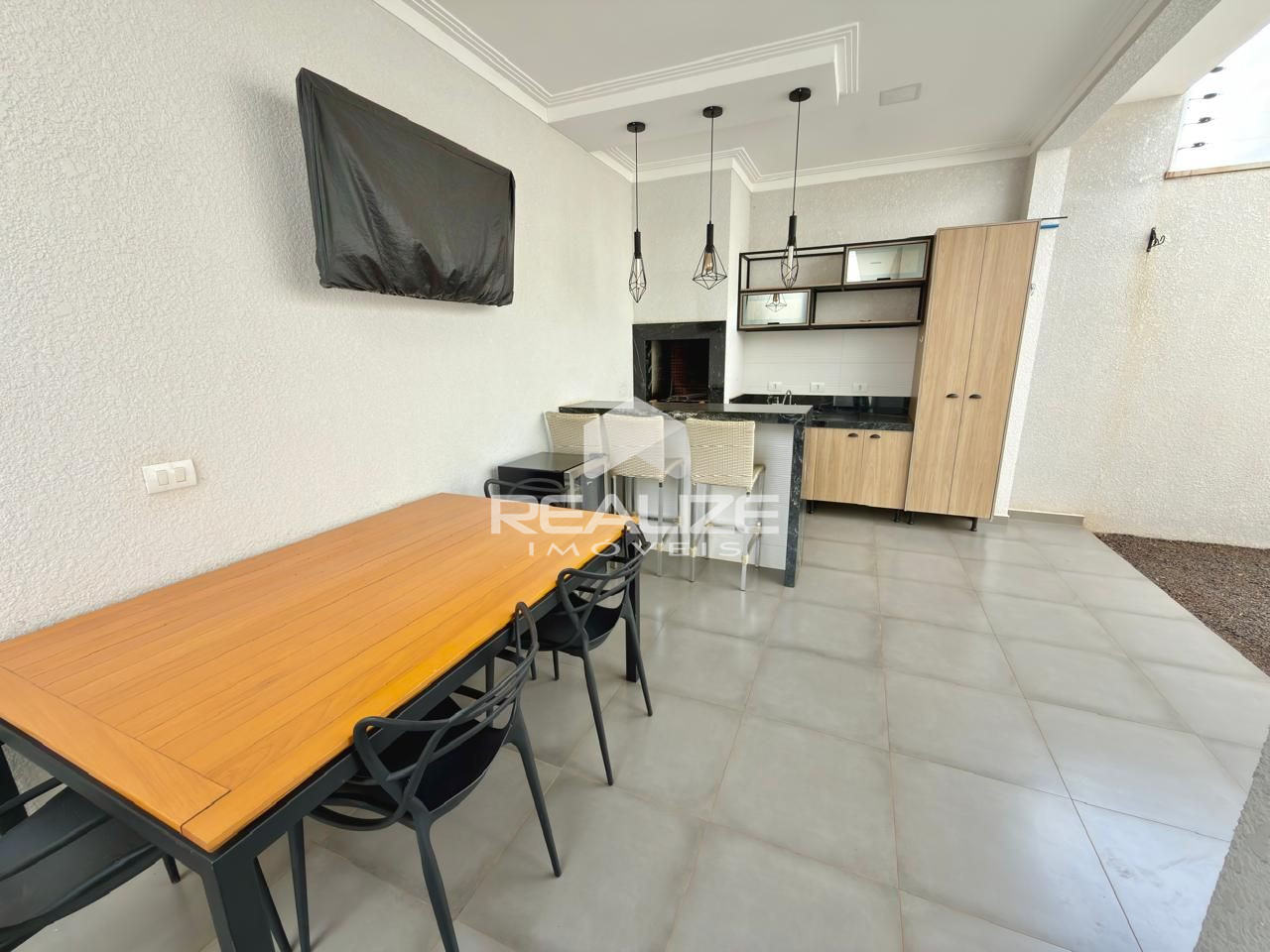 Casa à venda no Jardim Ana Cristina com 3 Quartos 