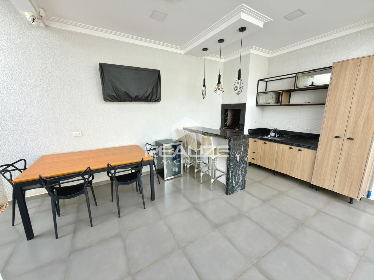 Casa à venda no Jardim Ana Cristina com 3 Quartos 