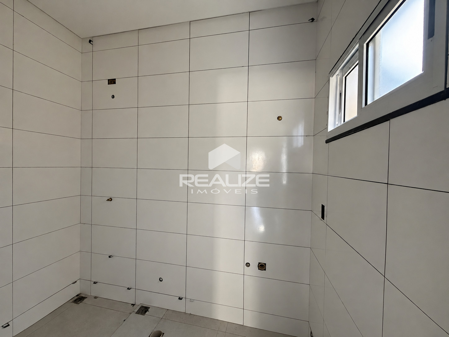 Casa à venda no Jardim Petrópolis com 2 quartos (1 suíte).
