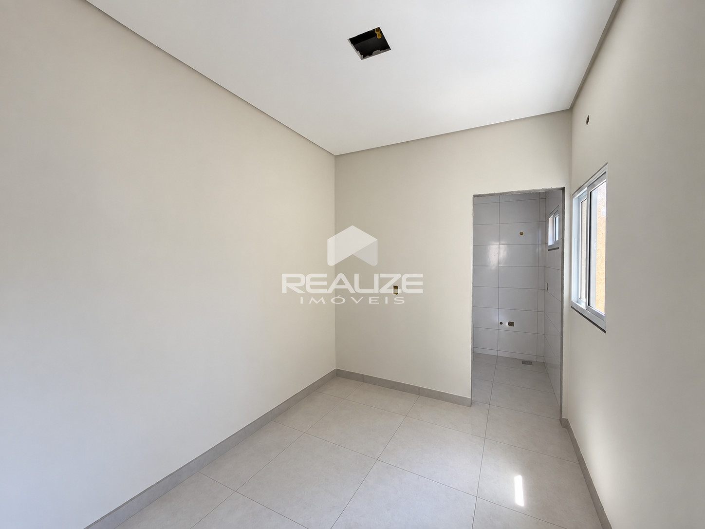 Casa à venda no Jardim Petrópolis com 2 quartos (1 suíte).