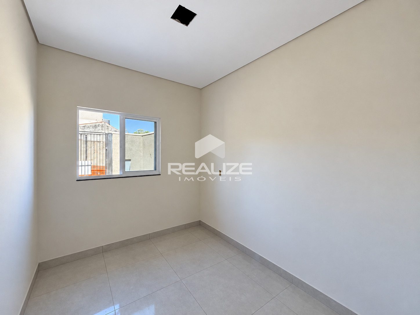 Casa à venda no Jardim Petrópolis com 2 quartos (1 suíte).