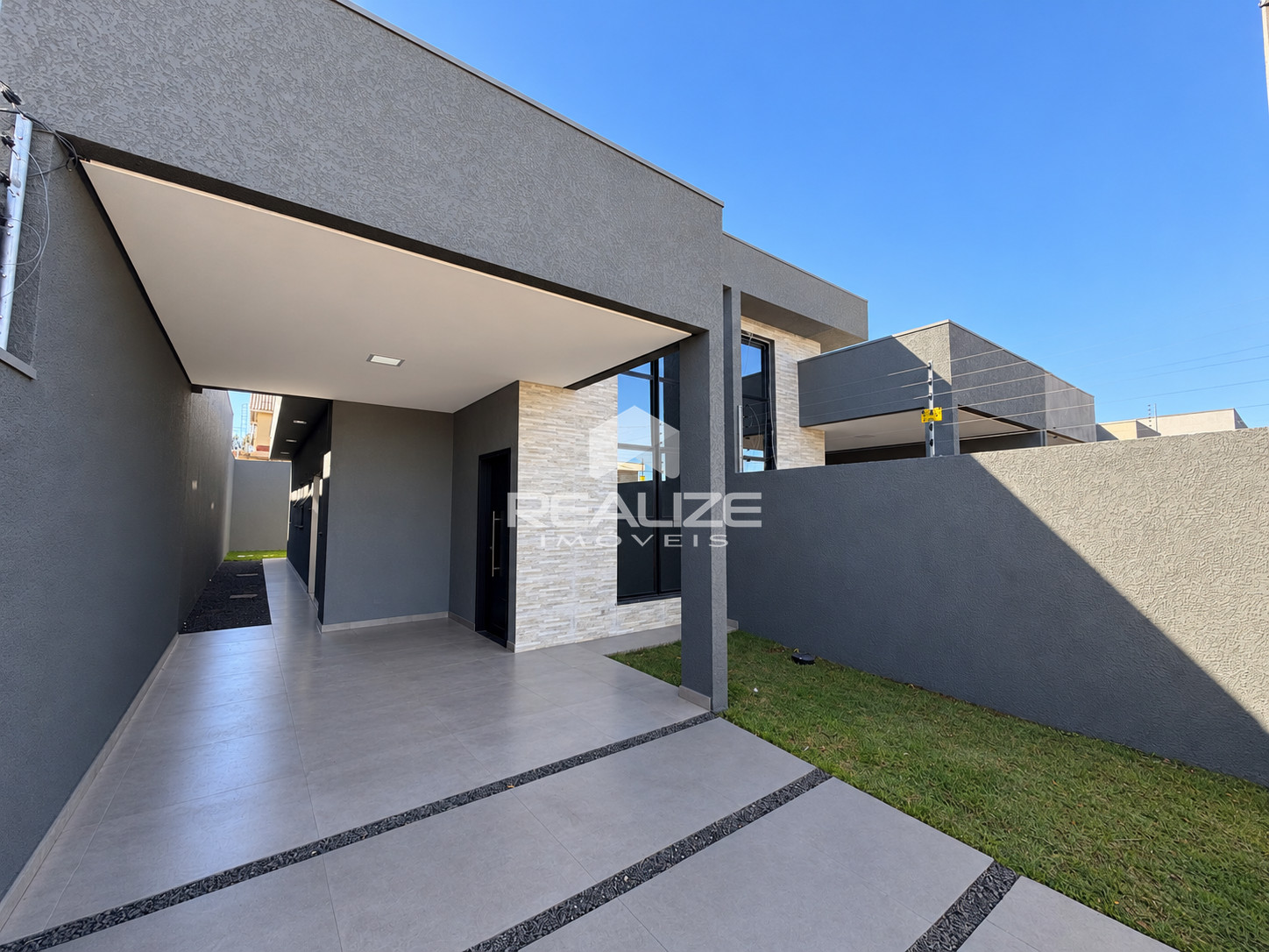 Casa à venda no Jardim Curitiba com 2 quartos (1 suíte)