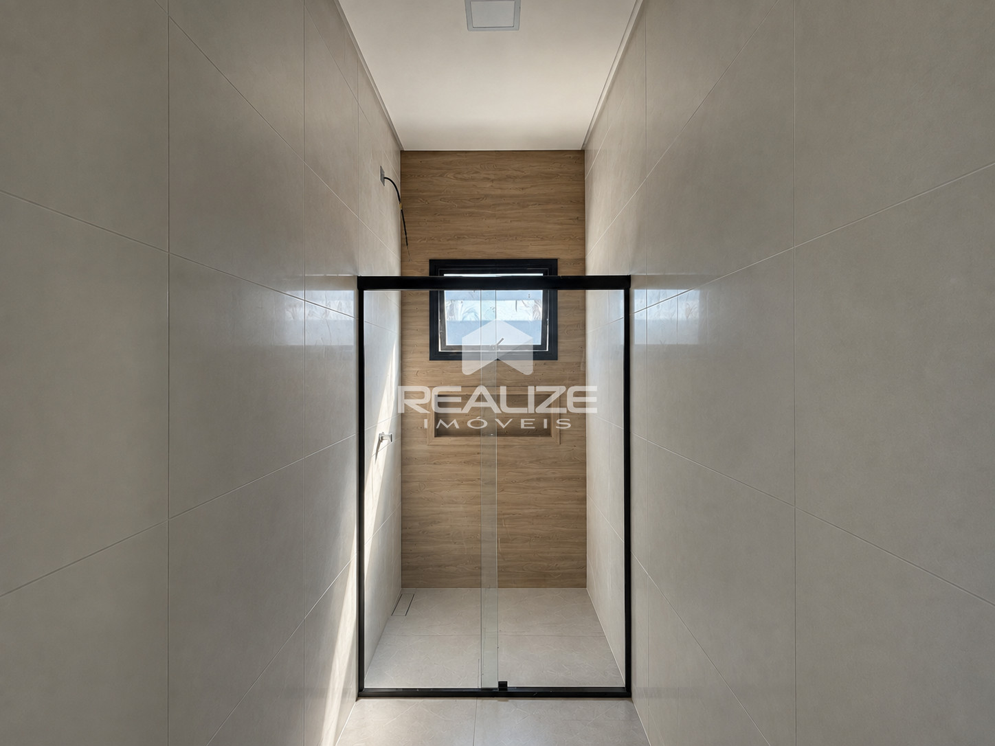Casa à venda no Jardim Curitiba com 2 quartos (1 suíte)