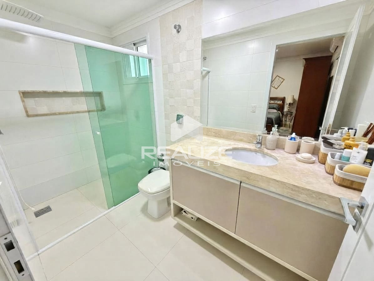 Sobrado venda no Condomnio Terras Alpha 2 com 4 Sutes e Piscina
