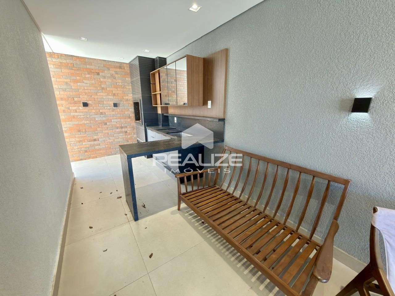 Casa venda em Condomnio Residencial Fechado com 3 Quartos.