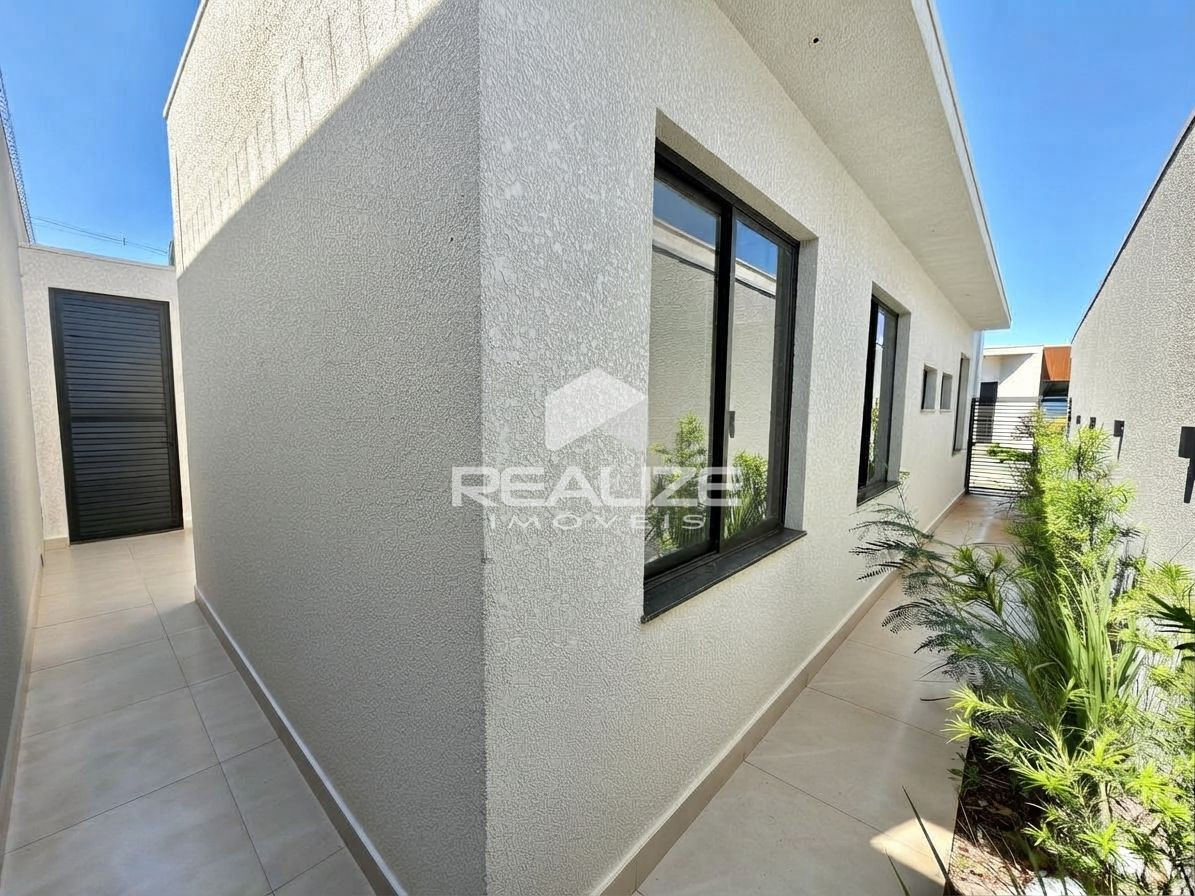 Casa venda em Condomnio Residencial Fechado com 3 Quartos.