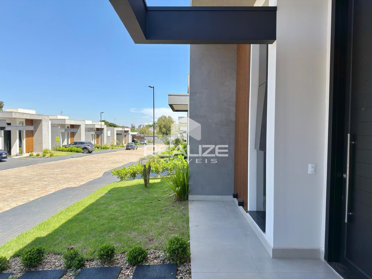 Casa venda em Condomnio Residencial Fechado com 3 Quartos.