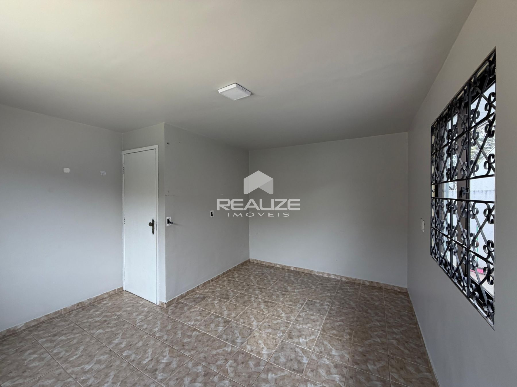 Casa venda no Conjunto Libra com 2 quartos, piscina e rea gourmet.