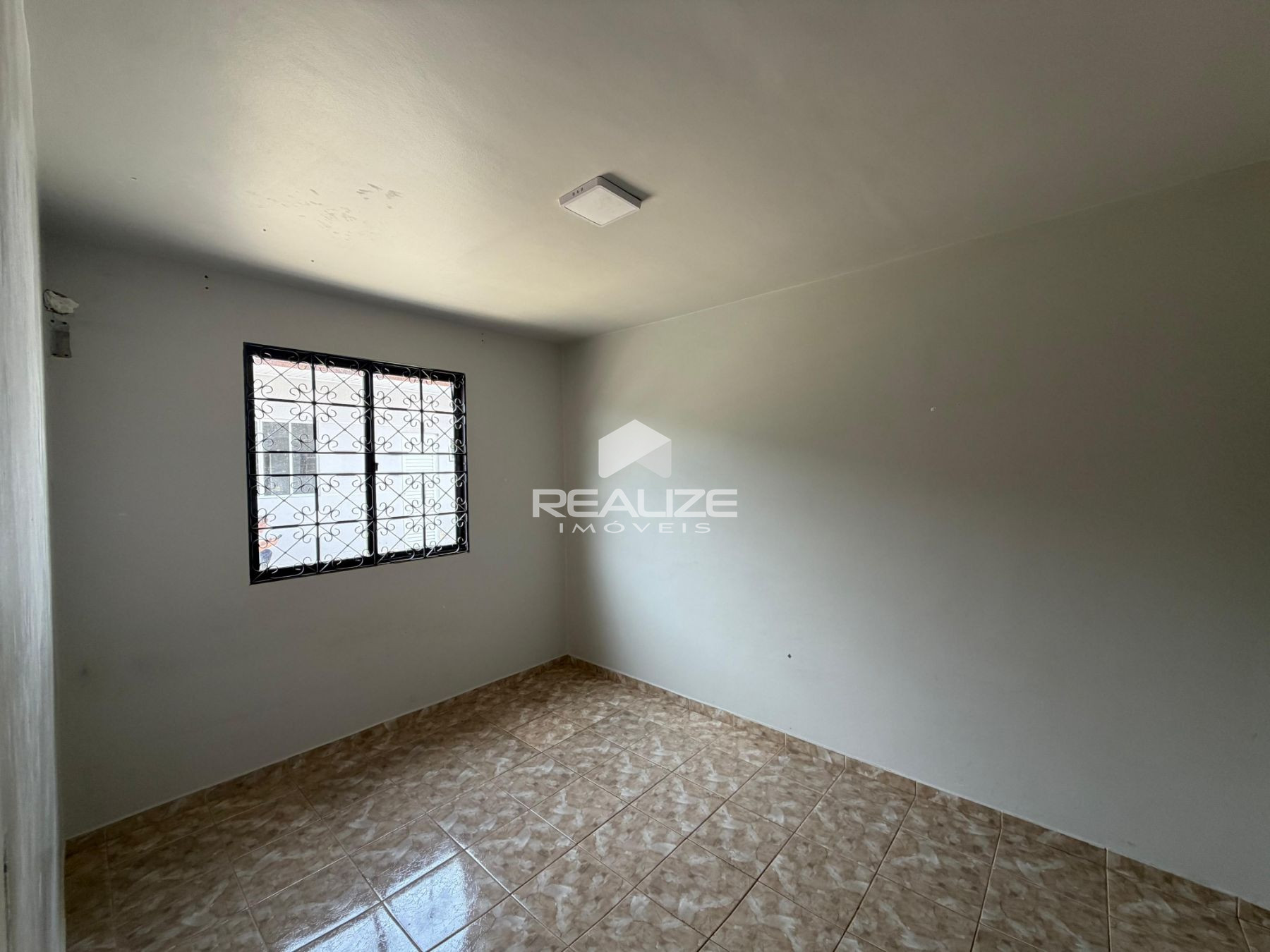 Casa venda no Conjunto Libra com 2 quartos, piscina e rea gourmet.