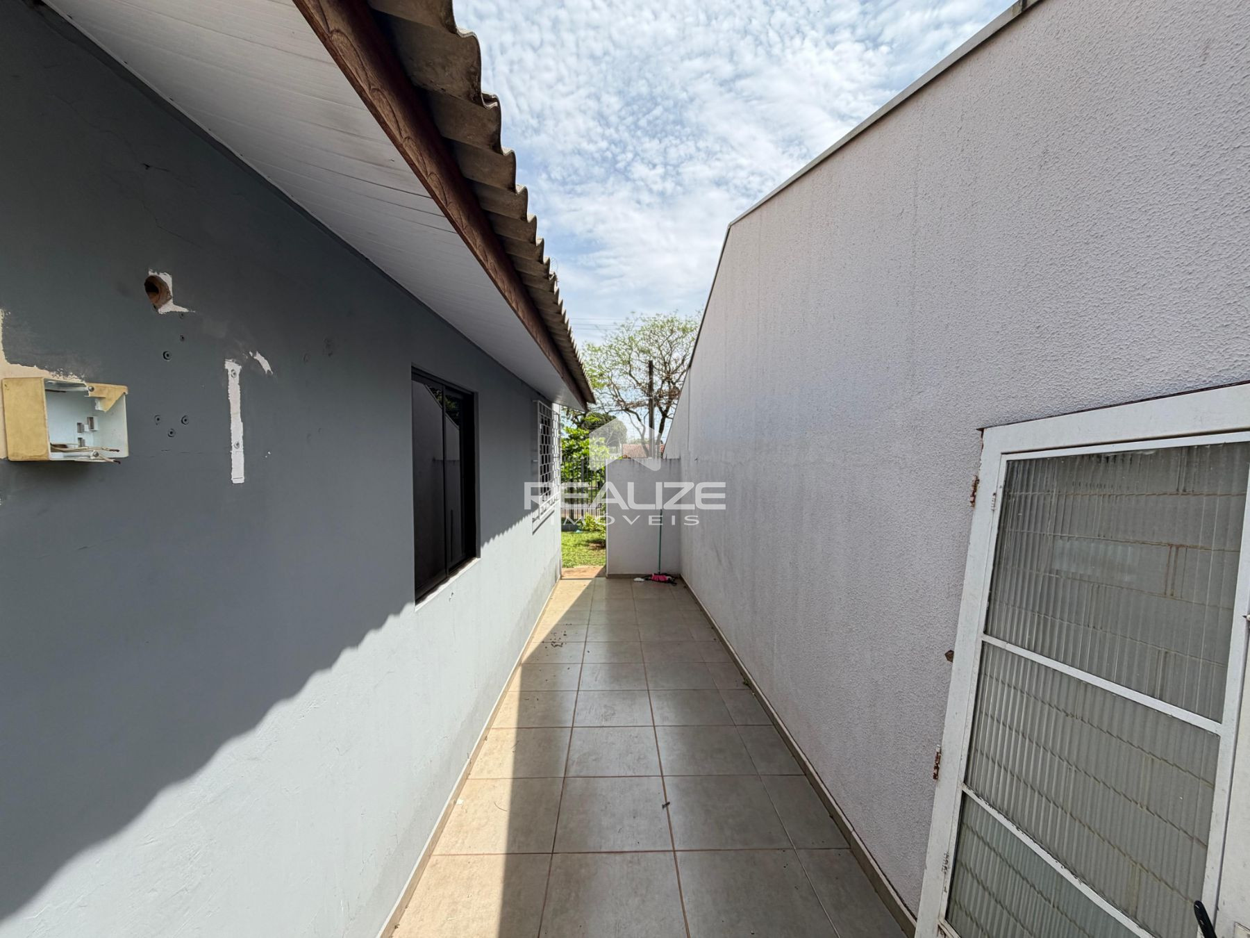 Casa venda no Conjunto Libra com 2 quartos, piscina e rea gourmet.