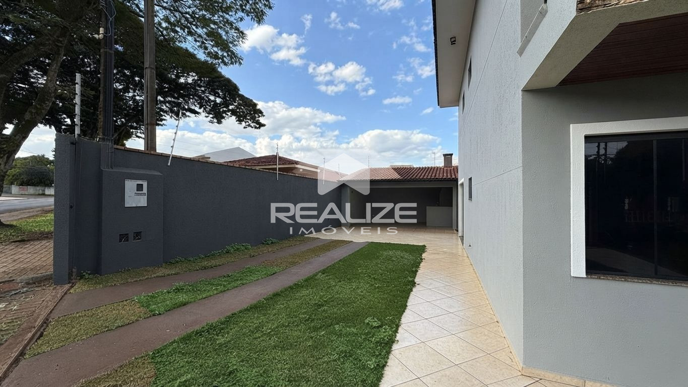 Sobrado à venda no Jardim Canadá com 3 suítes.