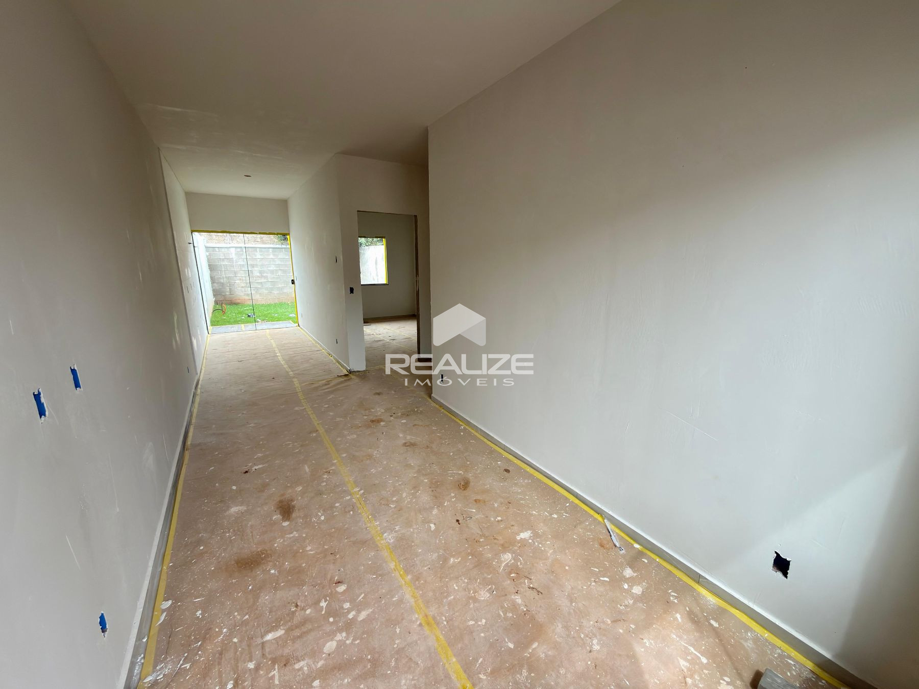 Casa à venda no Residencial Aruna com 2 quartos.