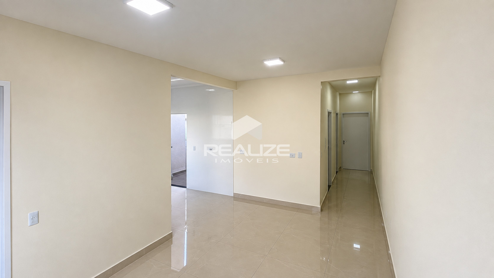 Casa à venda no Jardim Dona Brida com 2 quartos.