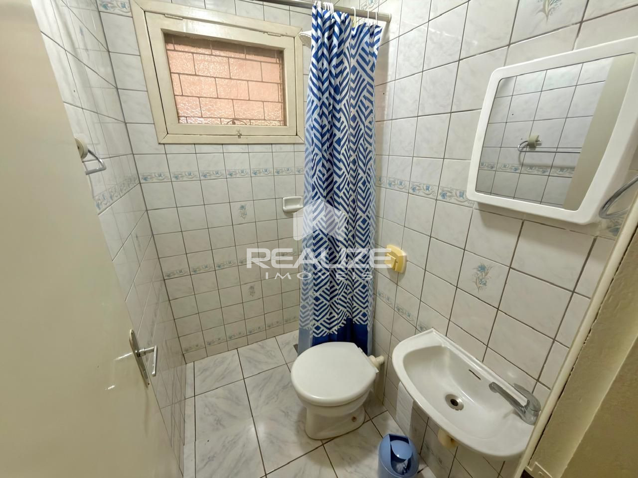 Casa à venda na Vila A com 4 quartos (2 suítes), piscina e amplo terreno