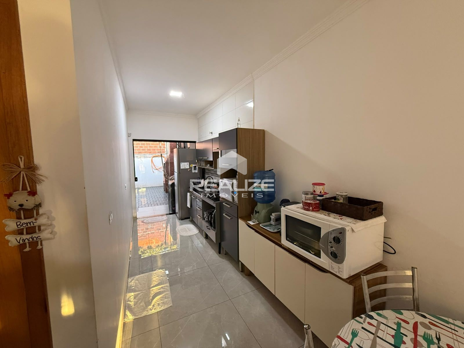 Casa à venda no Jardim Alvorada com 2 quartos.