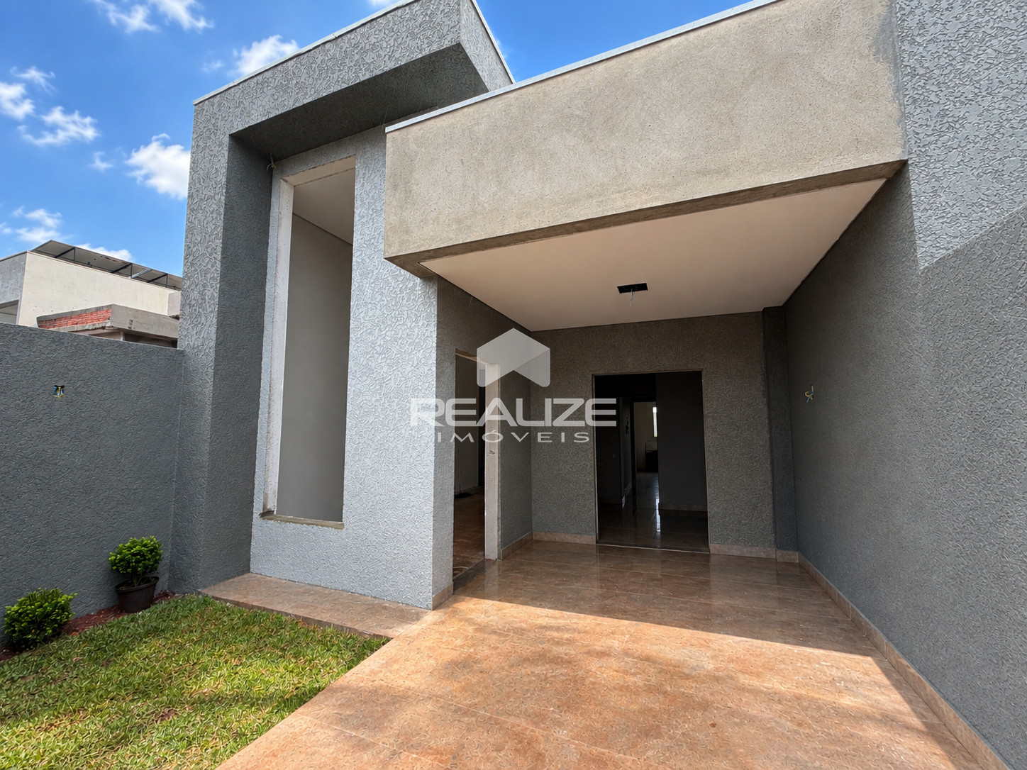 Casa à venda no Jardim Ipê IV com 2 quartos (1 Suíte).