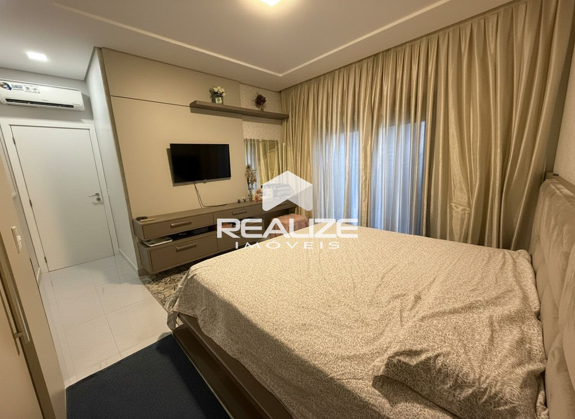 Casa à venda no Jardim Santa Rosa com 3 quartos ( Sendo 1 Suíte).