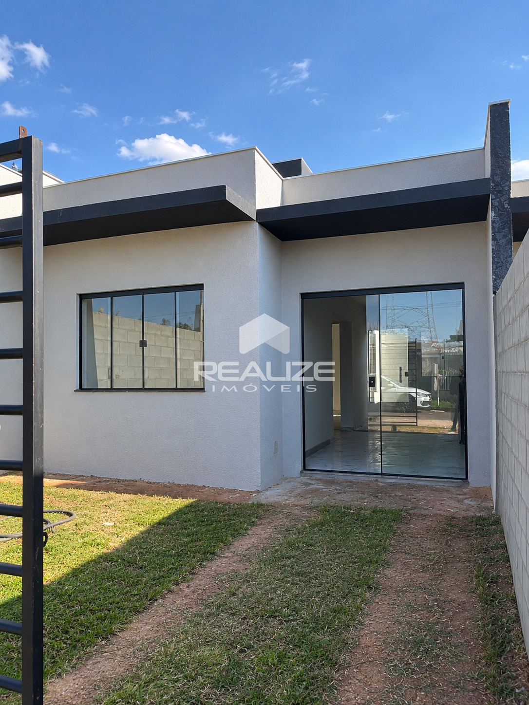 Casa à venda no Jardim Baifus com 2 quartos