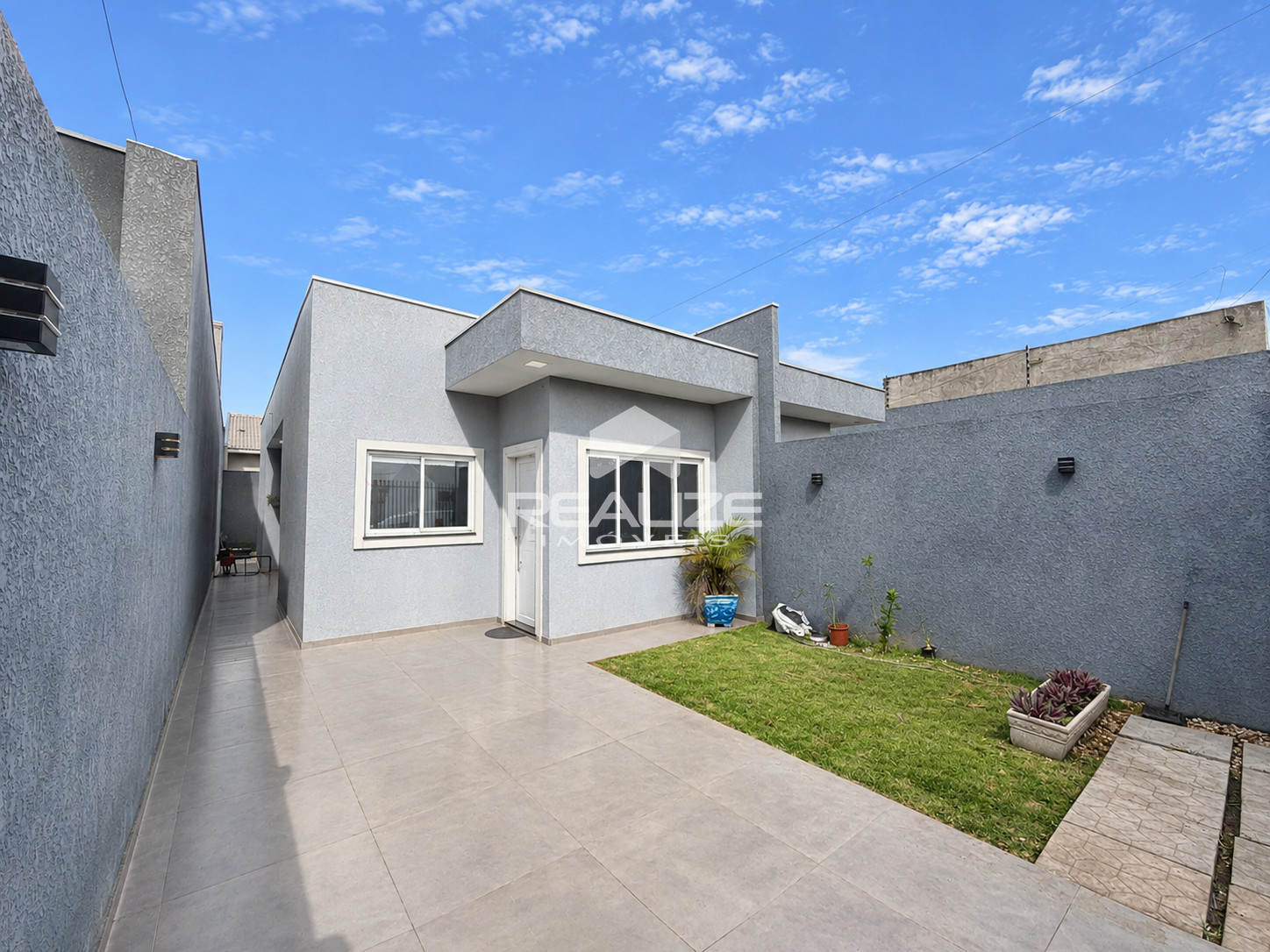 Casa à venda no Jardim das Oliveiras com 2 quartos