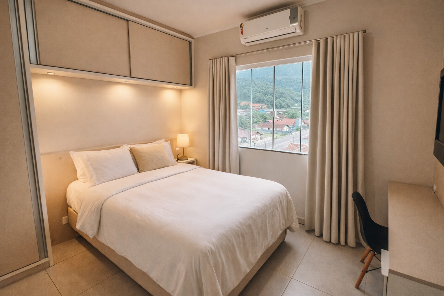 Apartamento com 2 Quartos Mobiliado — foto 5