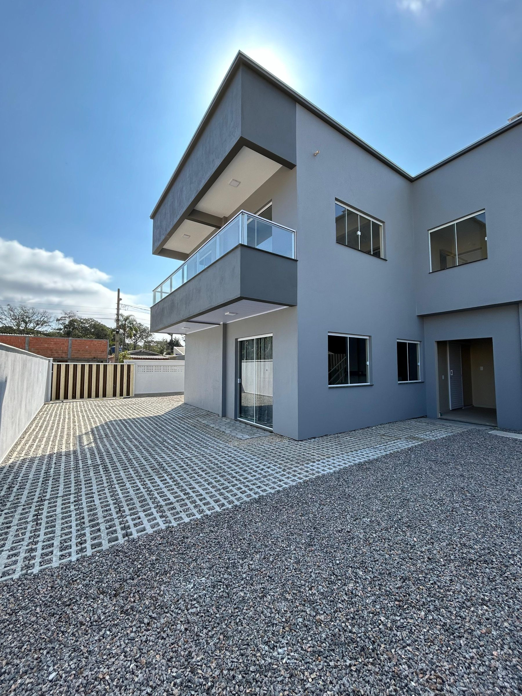 APARTAMENTO EM BOMBINHAS 