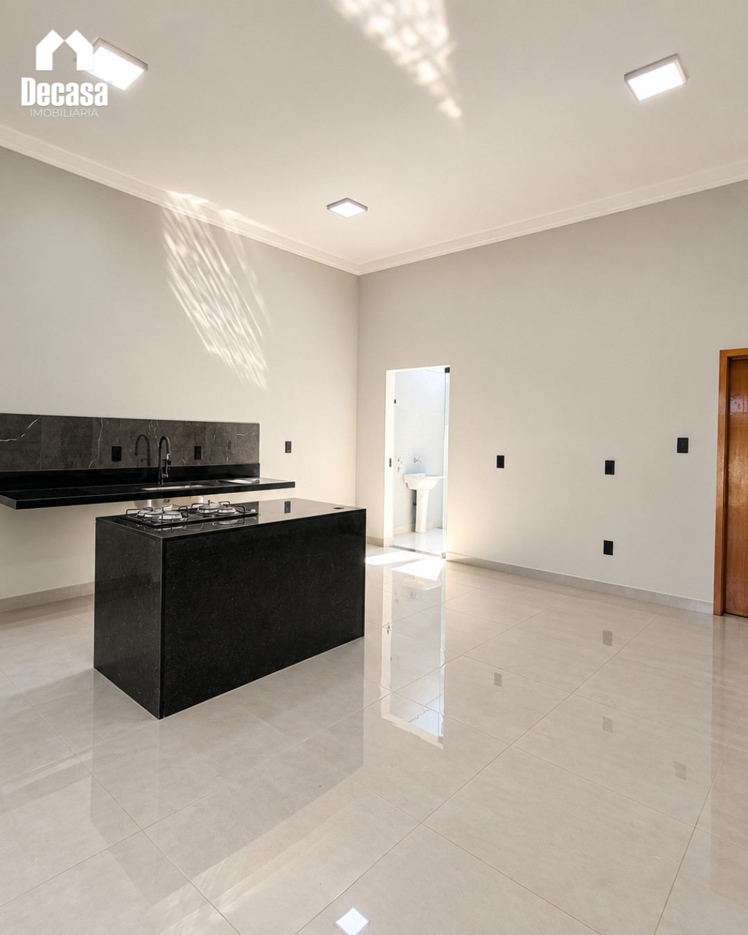 CASA � VENDA NO BAIRRO TOSELAR