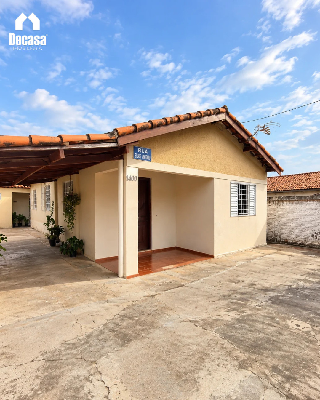 Casa � venda no Jandaia 1