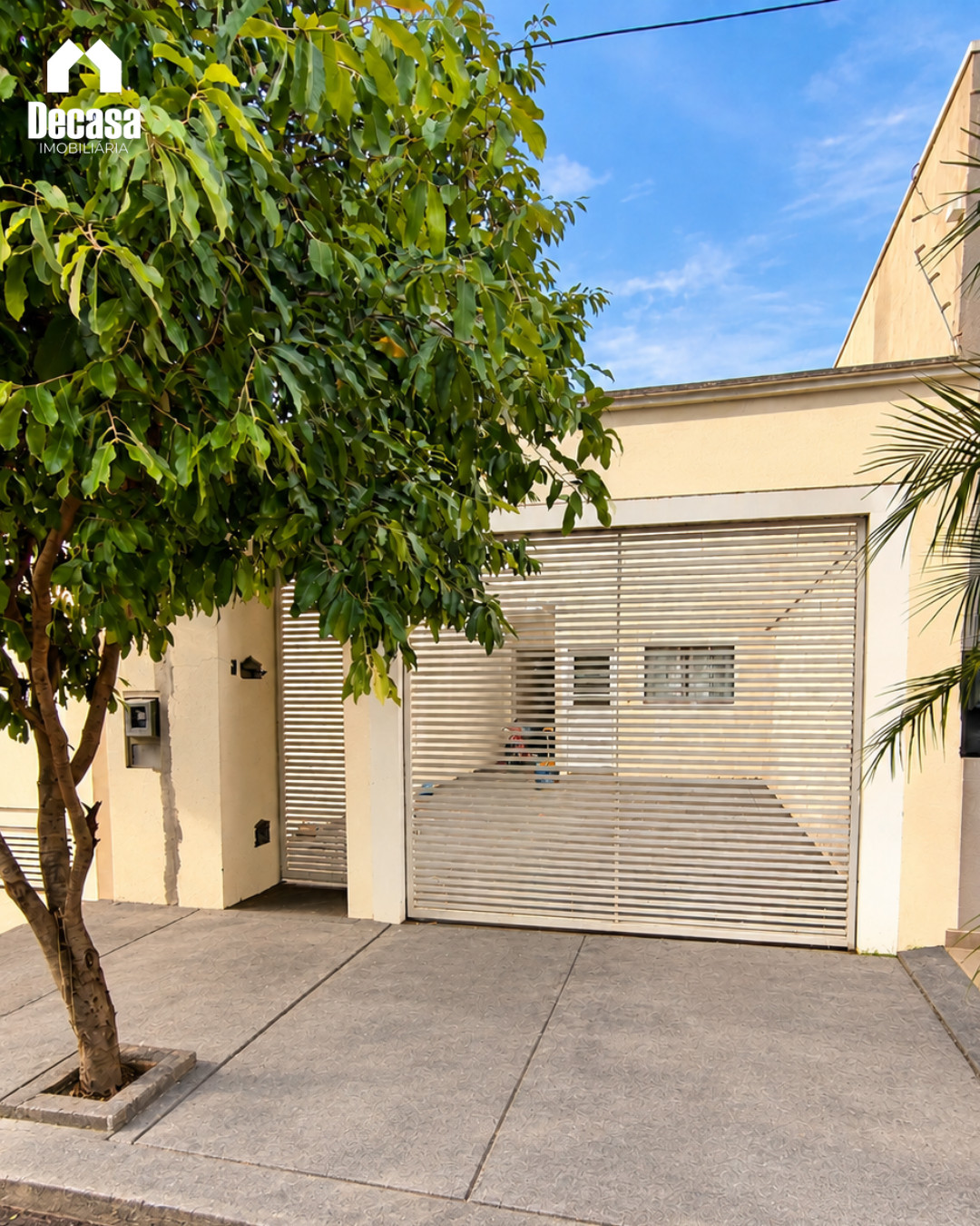Casa � venda no bairro Quemil