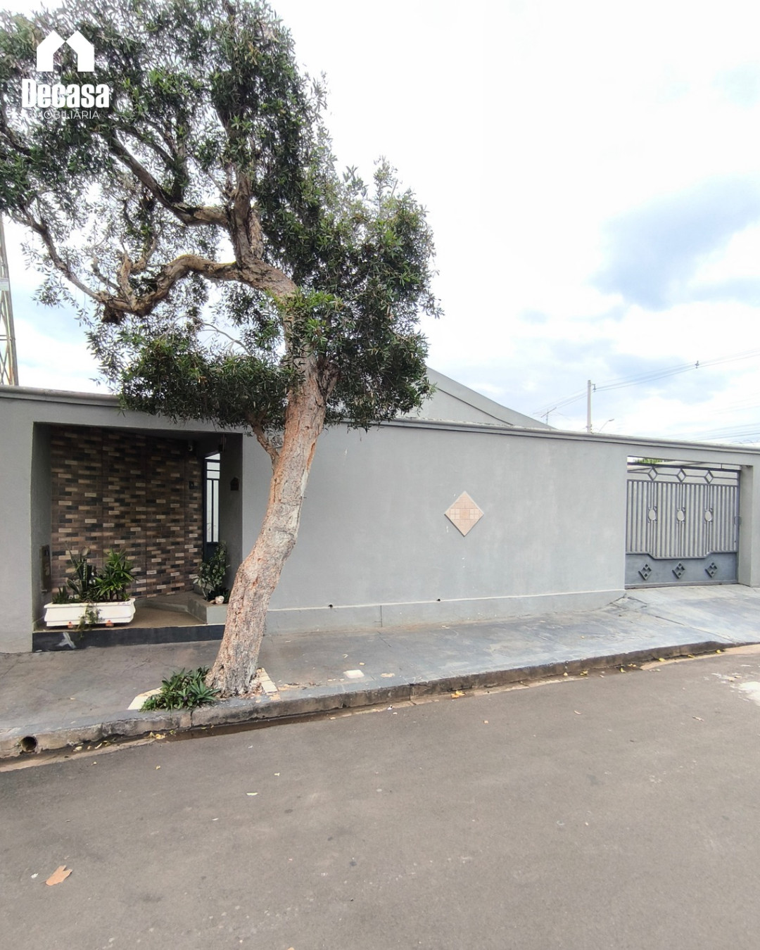 Casa � venda no bairro Toselar