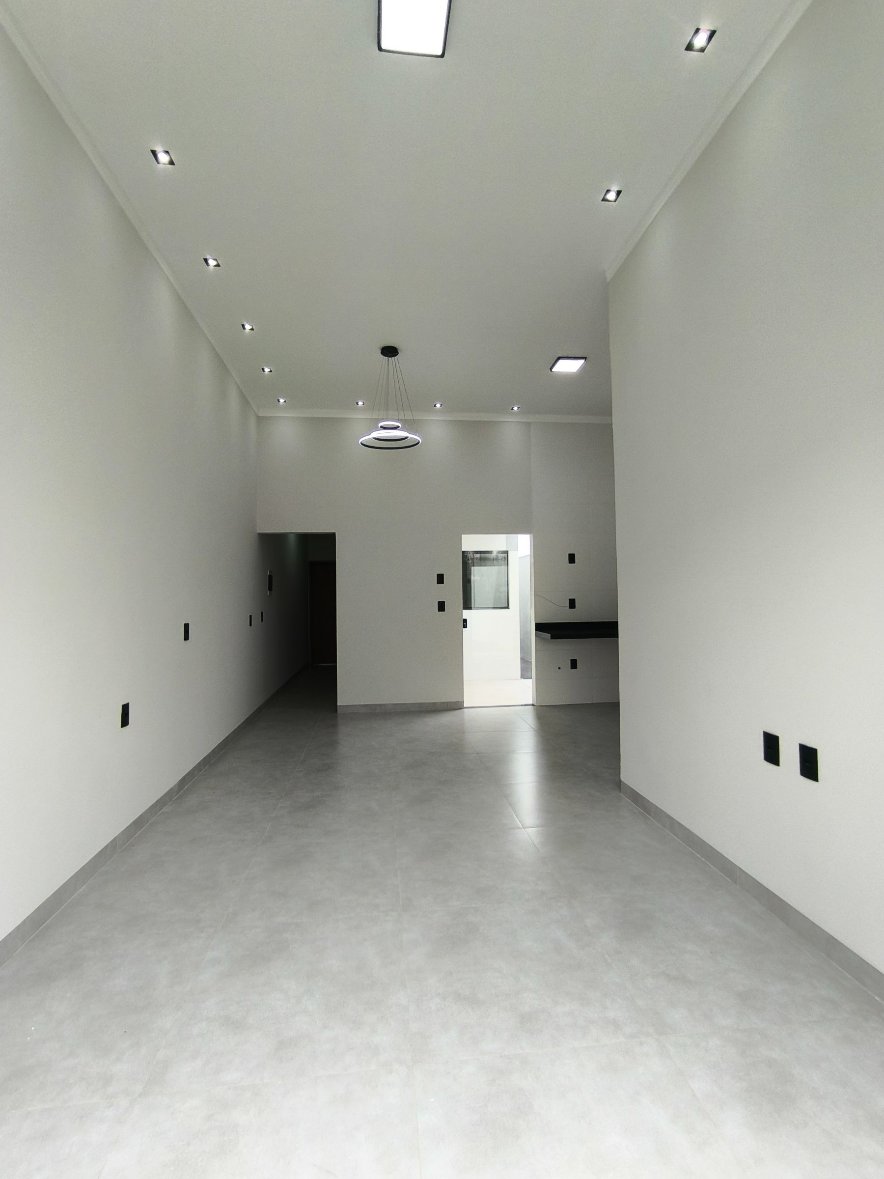 Casa � venda no bairro Moimas