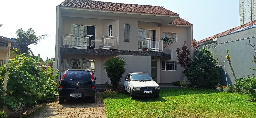 Sobrado com 6 quartos - Bairro Cancelli