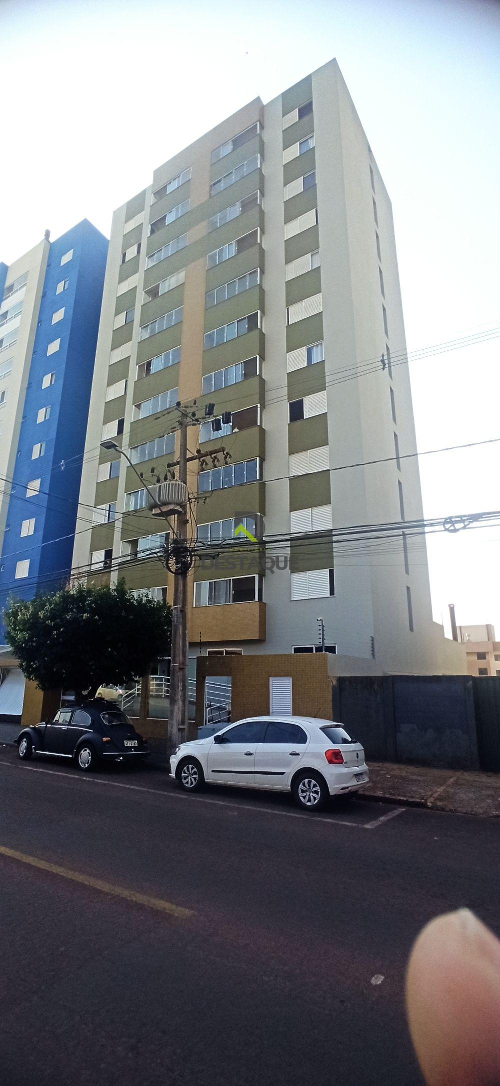 Apartamento a venda com 3 dormitorios- Ed. Sao Rafael Centro - Cascavel