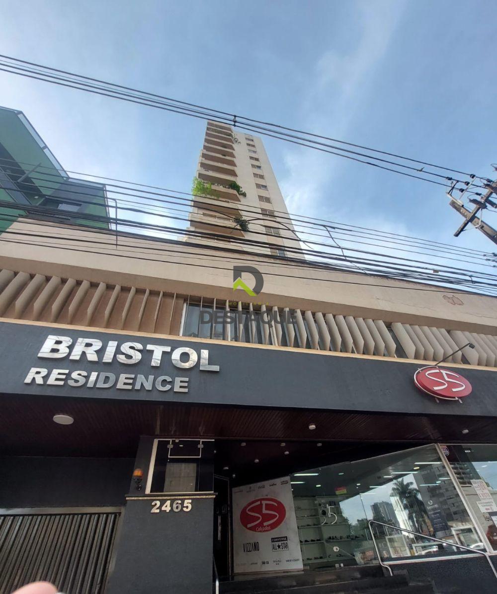 Apartamento com 1 suite  2 quartos- Ed. Bristol - Centro