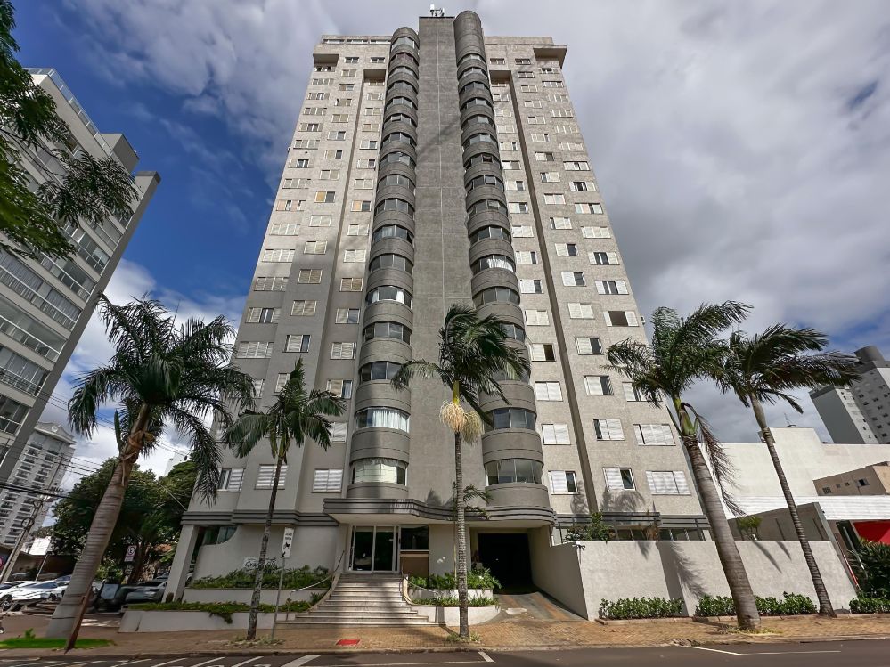 ** EDIFICIO GRAND VILLE - TRIPLEX