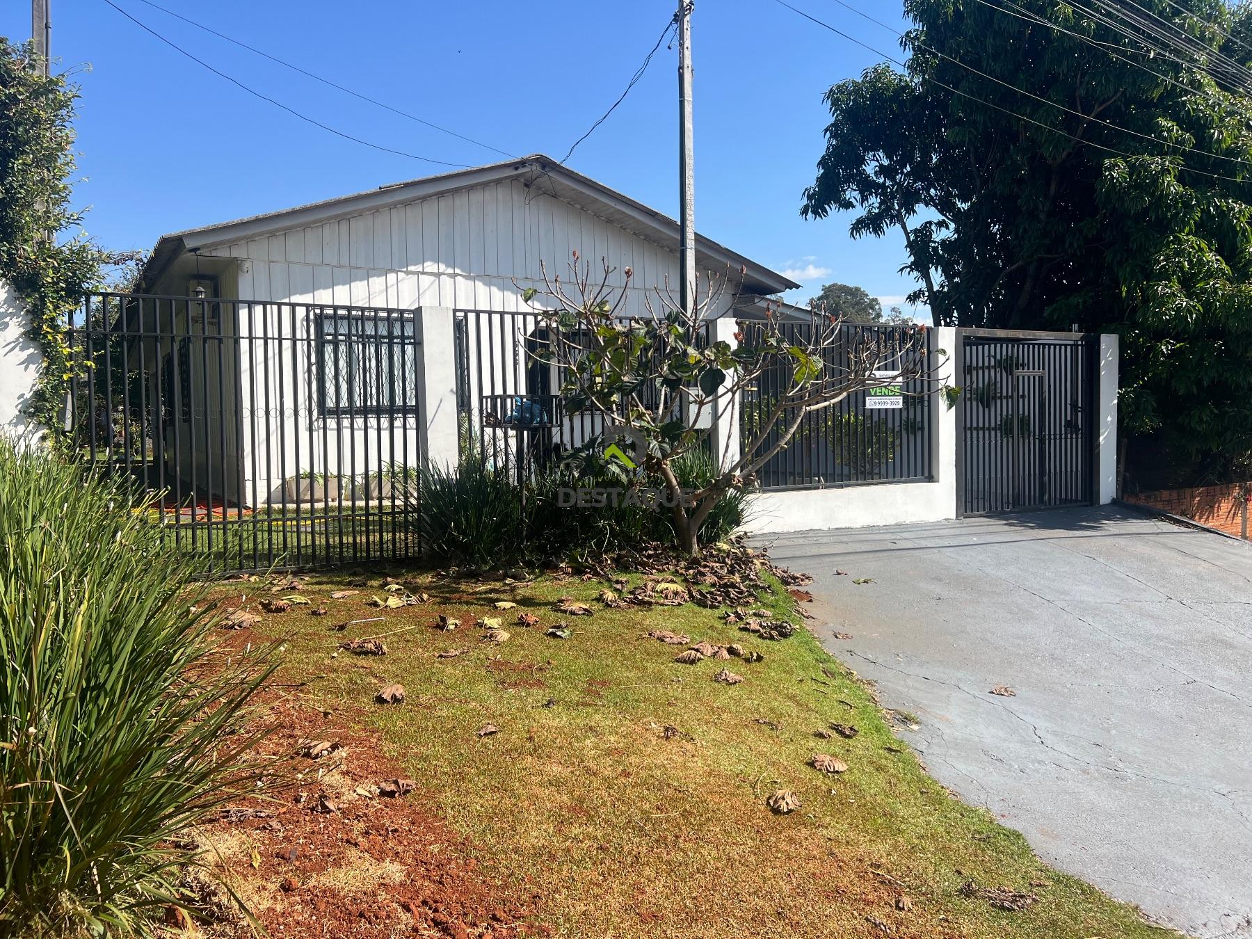Casa a venda no Bairro Universitario.