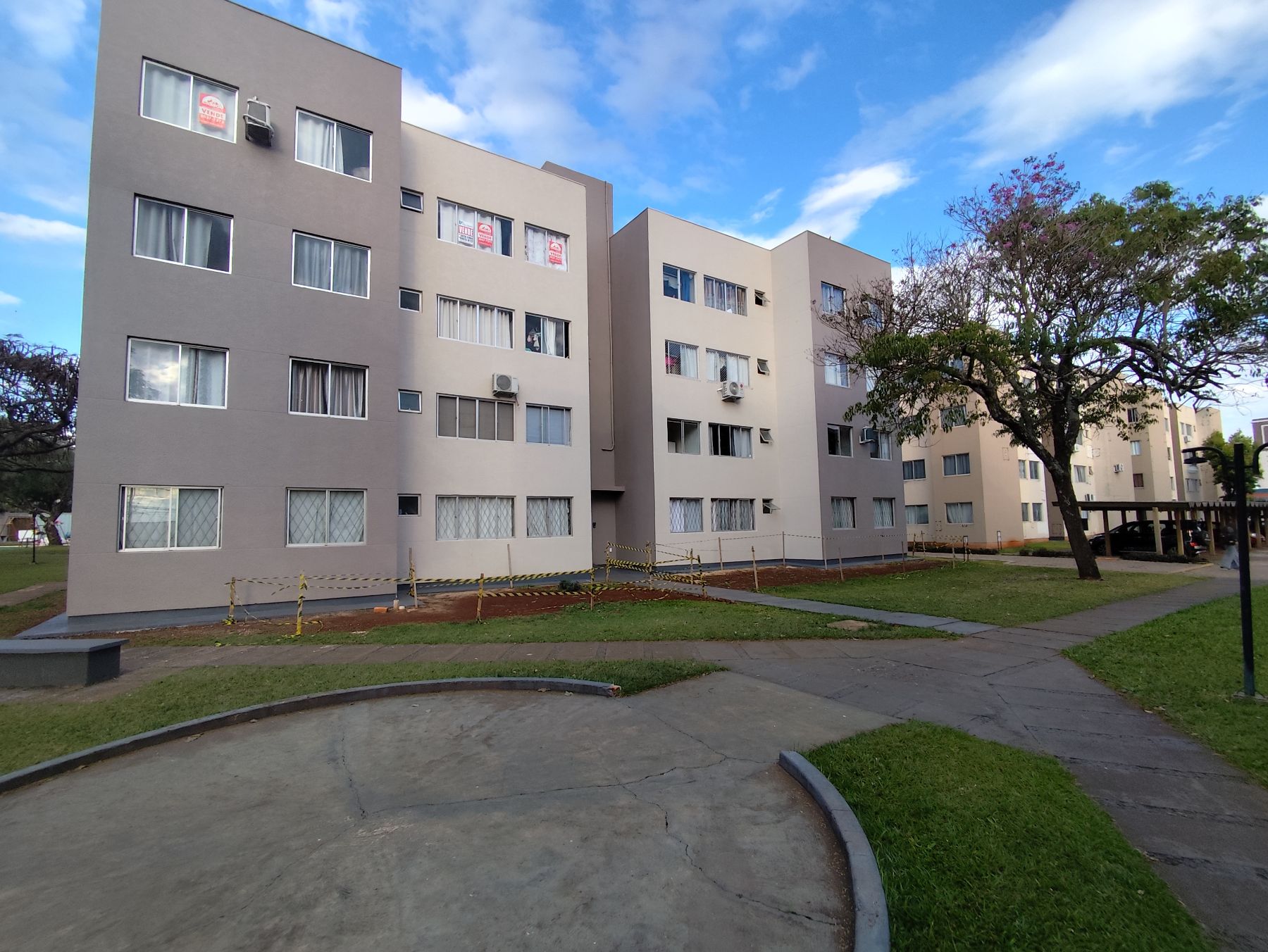 Apartamento com 3 dormitorios-  Ed. Res. Cascavel -Bairro Parque Verde
